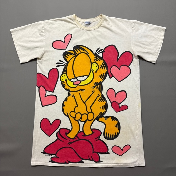 Flirts Tops - Vintage Flirts Garfield Love Hearts AOP One Size Sleep Shirt